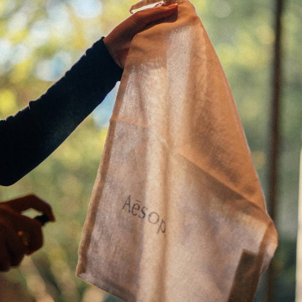 Aesop_Gifting_Experience_ANZ_2024_Web_Landing_Page_Secondary_01A_Carousel_Desktop_2560x1440px